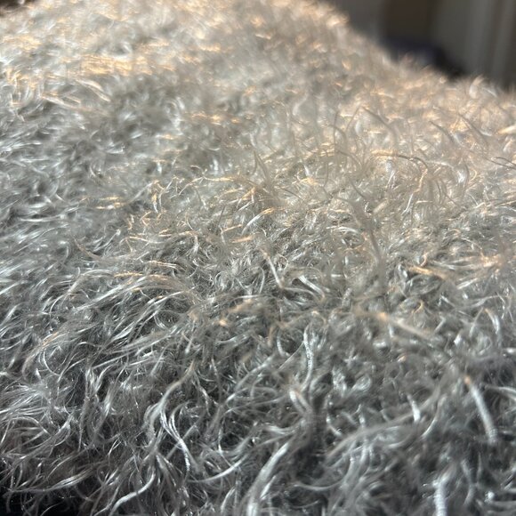 Vintage Y2K Eyelash Knit Gray Striped V-Neck Sweater Sz L Coquette Girlie Fluffy - Picture 8 of 9